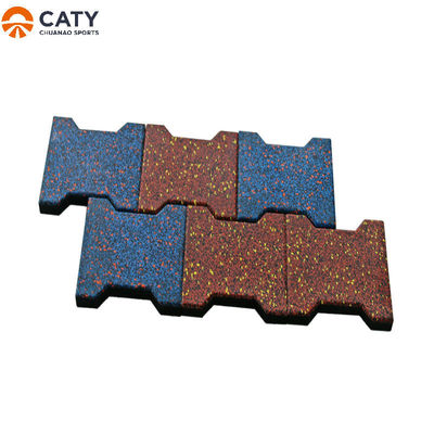 Chú chó xương ghép nhau cao su Pavers gạch chống thời tiết cho sân đua ngoài trời ngựa đệm ổn định