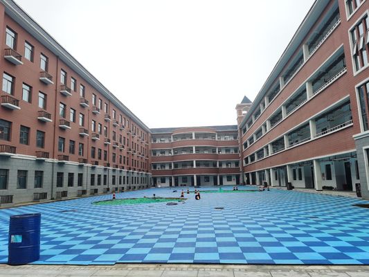 Sàn cao su chống tia UV màu sắc ngoài trời cho cộng đồng / khu dân cư / công viên