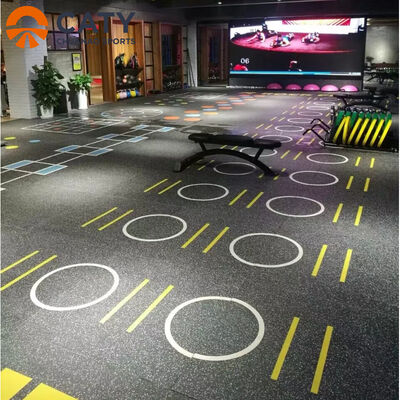 Hệ thống sàn phòng tập thể dục chức năng đa năng, tích hợp với khu vực hấp thụ sốc, nâng tạ và tim mạch